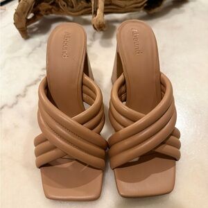 Abound Women's Tan Mules